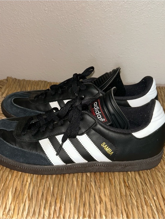 adidas Mens Samba Classic Indoor Soccer Training Shoes – ShopCGX Adidas Mens Shoes Black White 9 Samba Soccer Suede Leather Athletic 034563 RUC